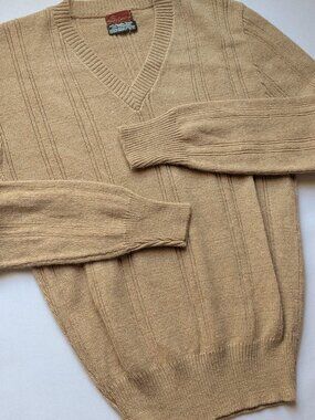 Vintage 70s Bruce Cameron Knits V-neck Tan Woven Ribbed Pullover